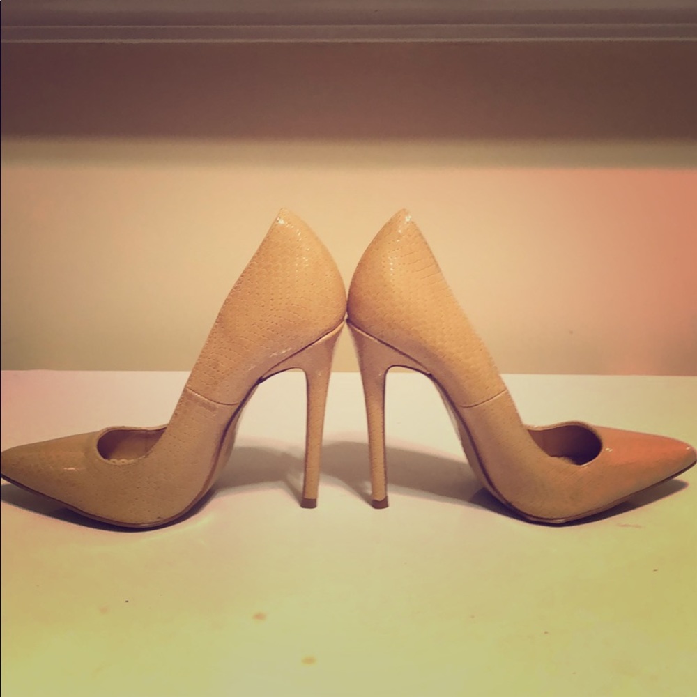 Tan Heels